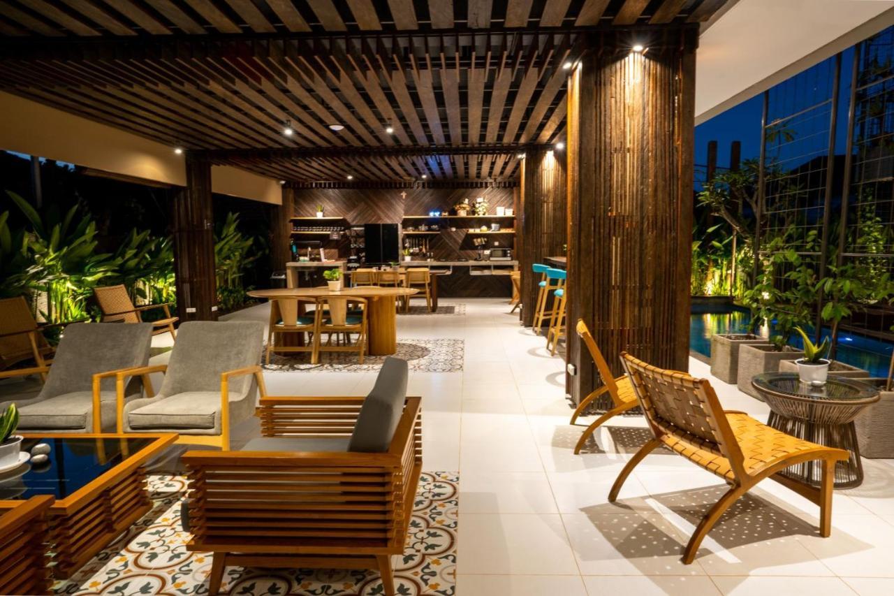 Hotel Tanaga Coliving à Seminyak Extérieur photo