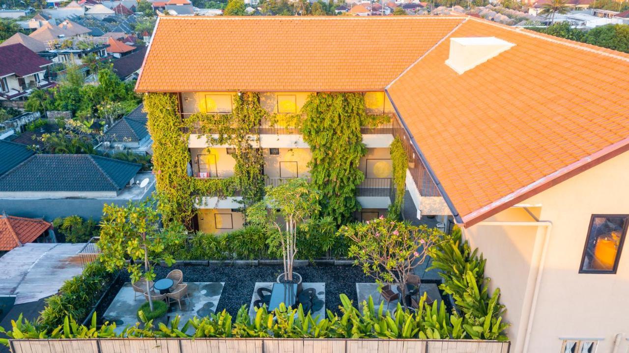 Hotel Tanaga Coliving à Seminyak Extérieur photo