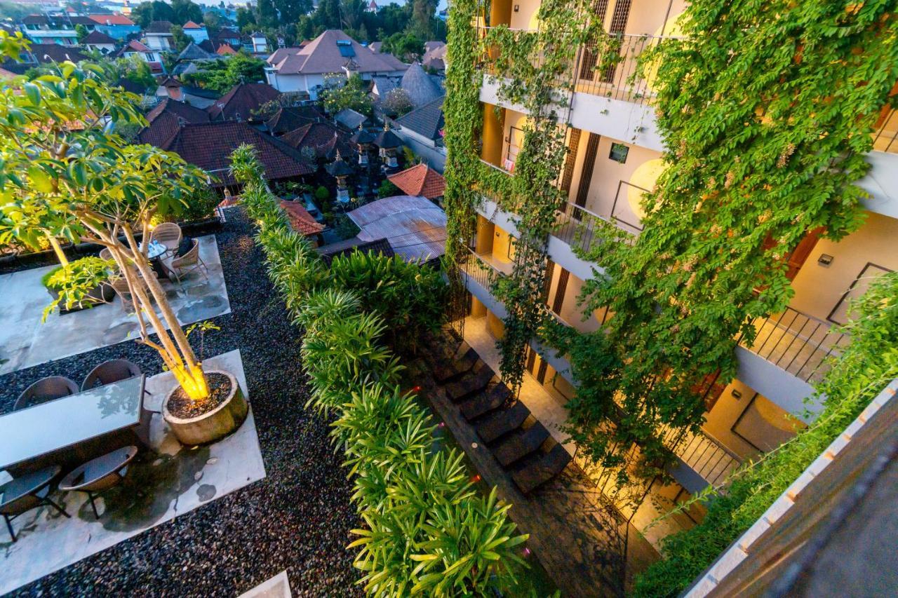 Hotel Tanaga Coliving à Seminyak Extérieur photo