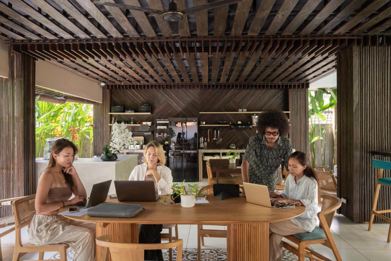 Hotel Tanaga Coliving à Seminyak Extérieur photo